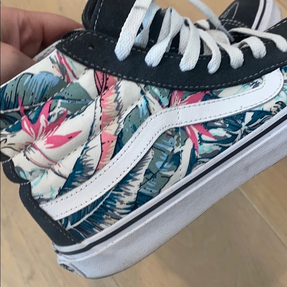 Vans sneakers - Picture 3 of 3